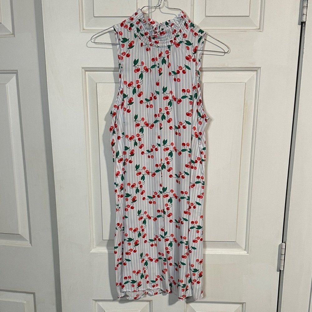 Crown & Ivy cherry dress size Petite Small women’s